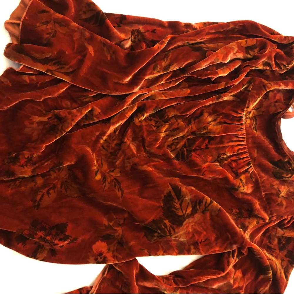 Embroidered Velvet Women's Top - Picture 3 of 8